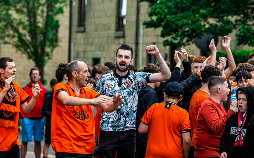 United supporters heading to the stadium