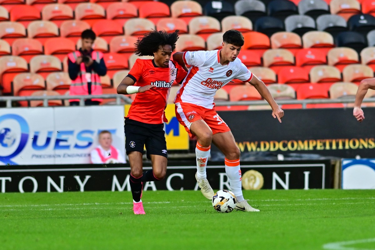 Sam Cleal-Harding shrugs off Tahith Chong